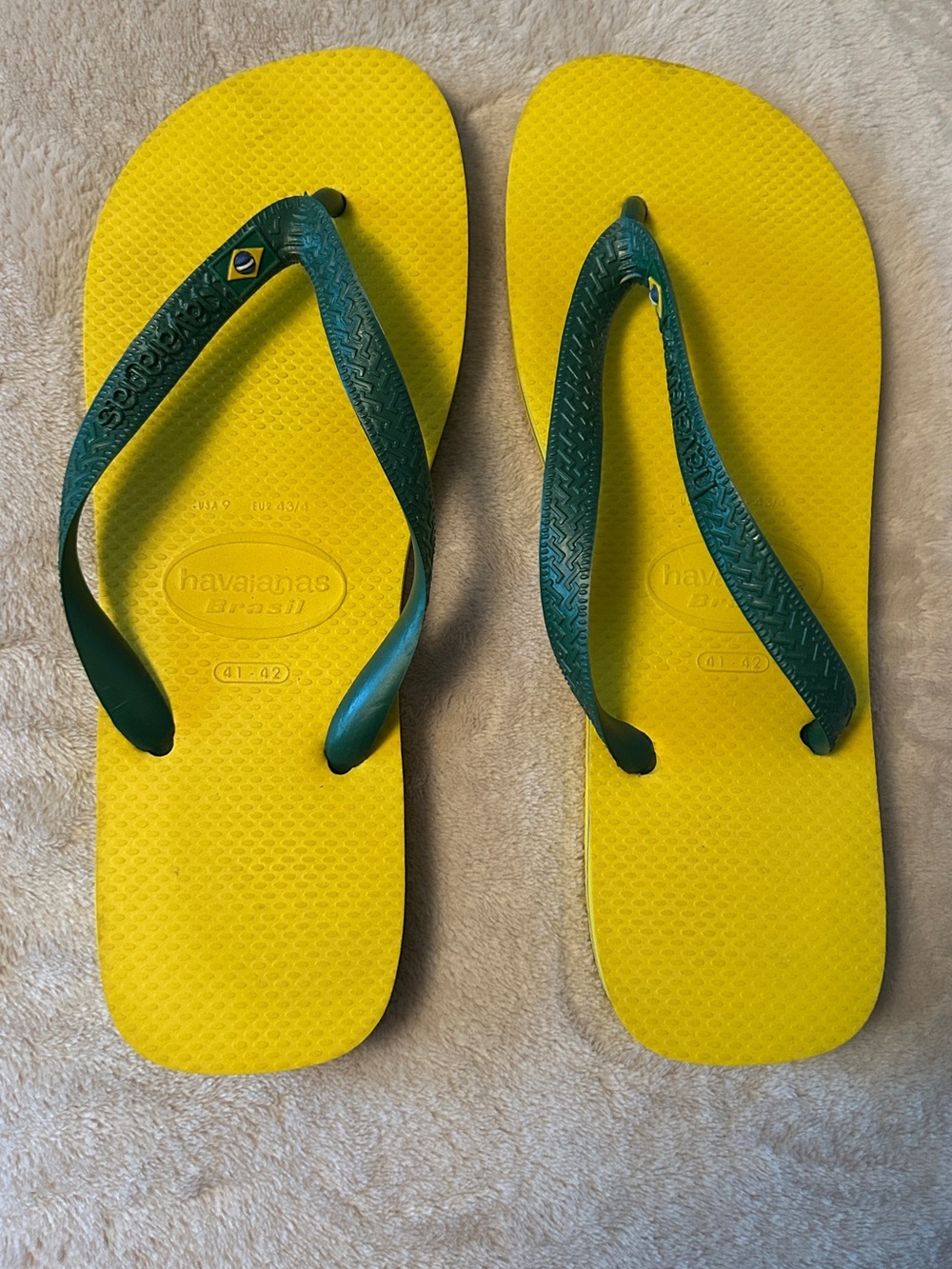 Havaianas Unisex Yellow Flip Flop Sandals with Green Straps